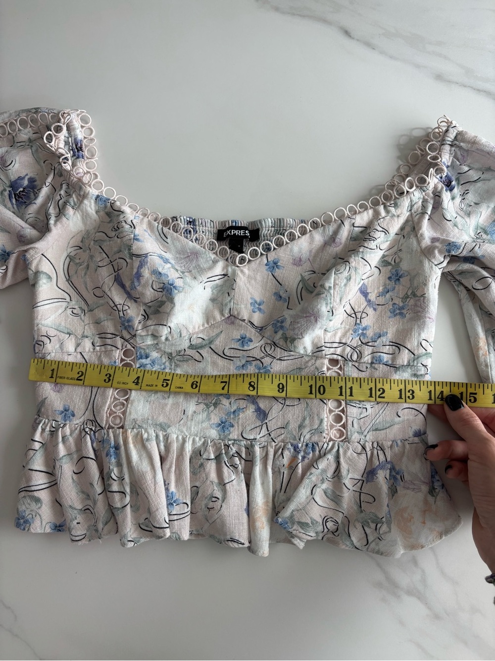 Express Off-Shoulder Peplum Blouse in Cream with Blue Floral Sz S - Picture 7 of 10